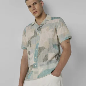 MUFTI Men Relaxed Fit Fit Printed Spread Collar Casual Shirt
